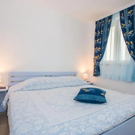 Apartment Charming With Shared Pool *